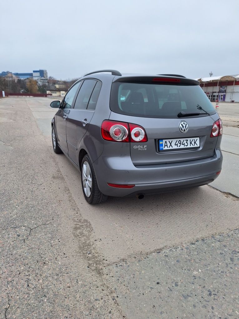 Volkswagen Golf Plus
2009
VІ покоління/Тур 1КР
к.c.) + Base
1.6 tDImт