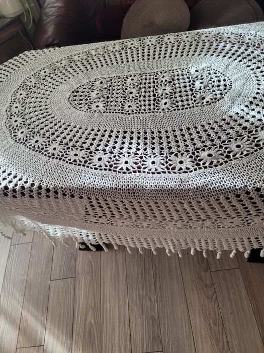 Obrus ręcznie robiony 170x130