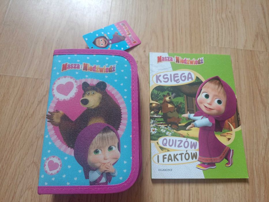 Masza i Niedźwiedź -piórnik i książeczka z quizami - nowe