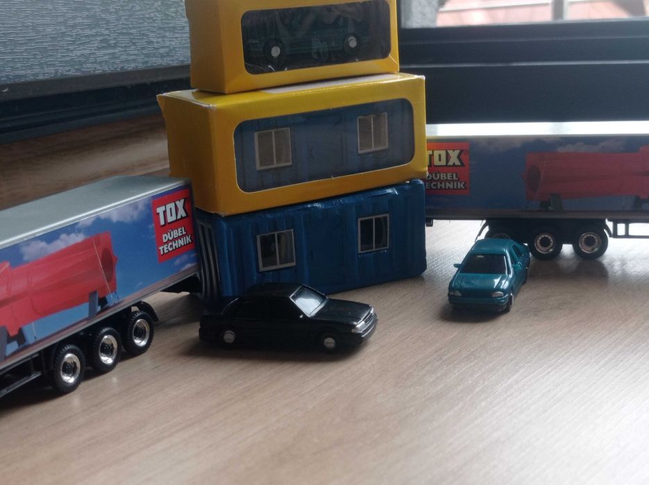 ZESTAW Makieta Diorama modele samochodów ciężarówki kontenery 1:87 h0