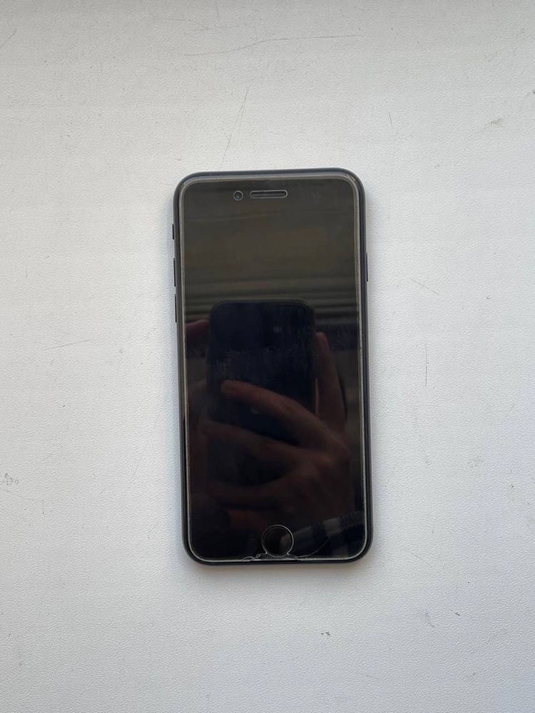 IPHONE SE 2020 Black