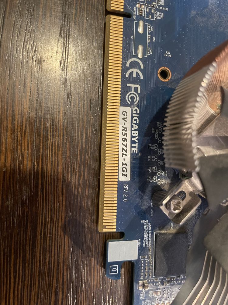 Komputer do gier retro – Phenom II (960T), HD6850, 8 GB RAM – wysyłka