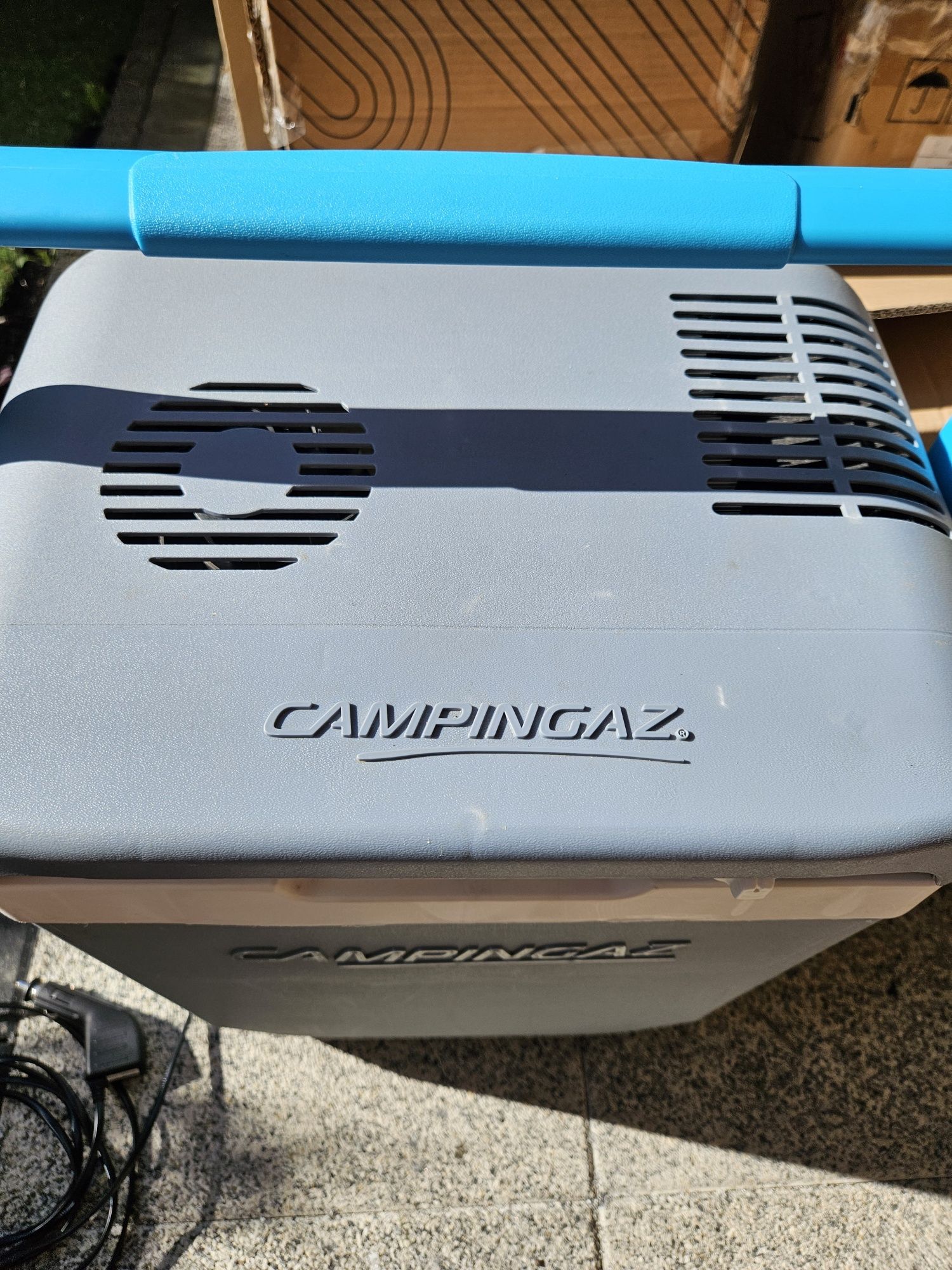 Lodówka turystyczna Campingaz Powerbox Plus 28 l 12/230 V