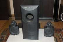 subwoofer Wharfedale 100 W plus satelitki