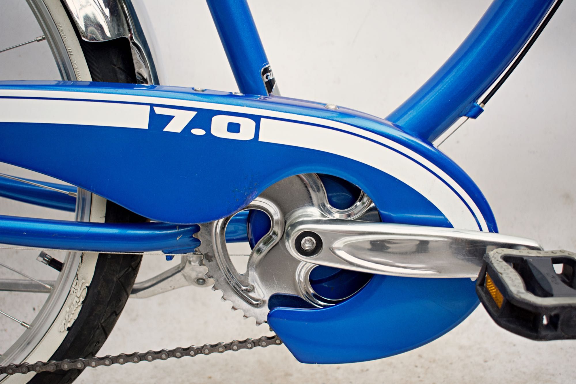 Rower miejski Giant Simple 7.0 cruiser chopper 18" chromowane błotniki