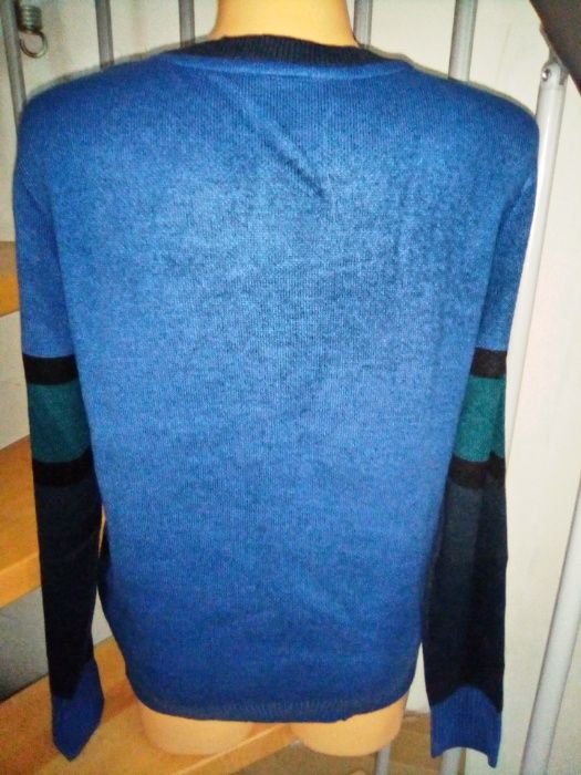 Sweter dzianinowy wzorzysty
