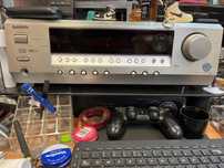 Amplituner Onkyo