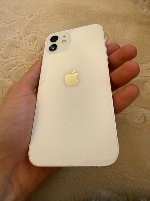 Iphone 12 64GB usado