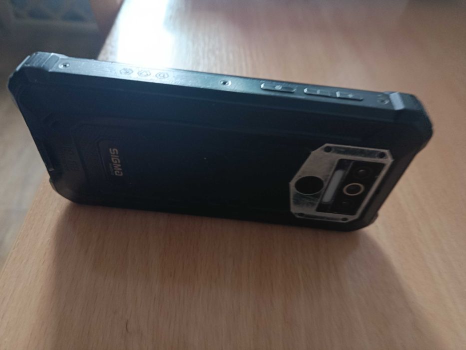 Телефон Sigma x-treme pq 38