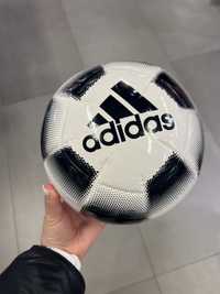 Футбольный мяч adidas новый размер 5