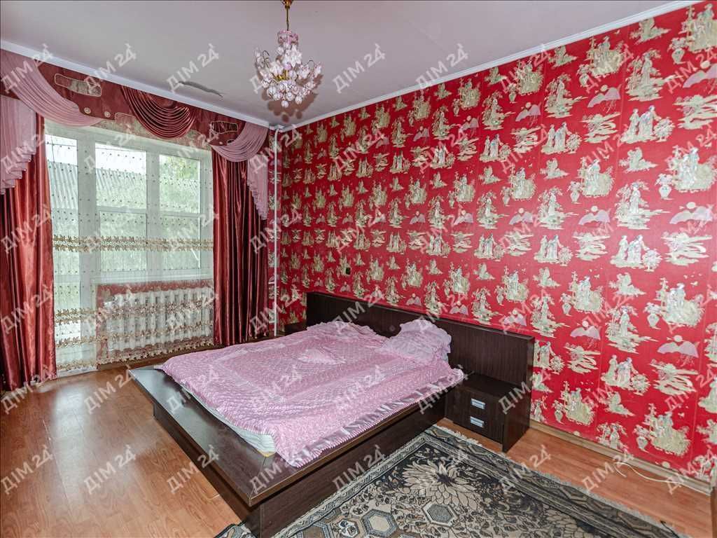 Цегляний будинок на Вороніна
