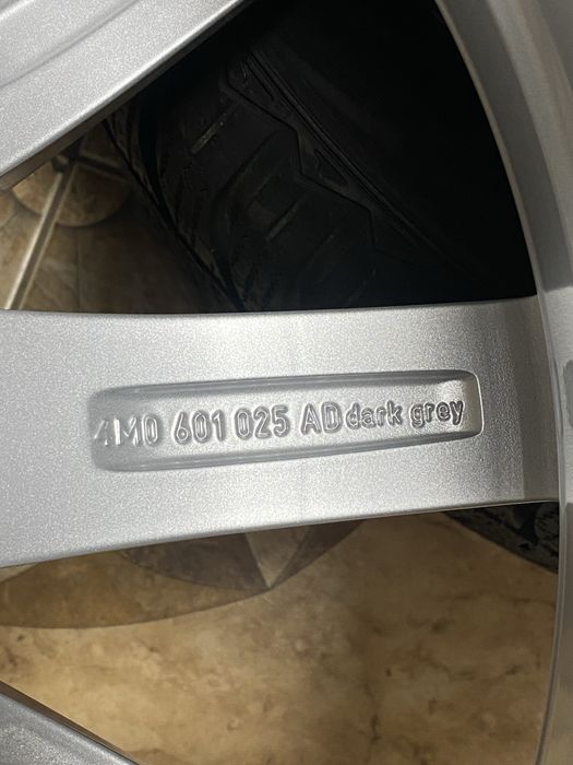 Диски AUDI Q7 R20 ,  5/112 , ET33 , E-9.0J*20H2 , 4M0 601 025 AD