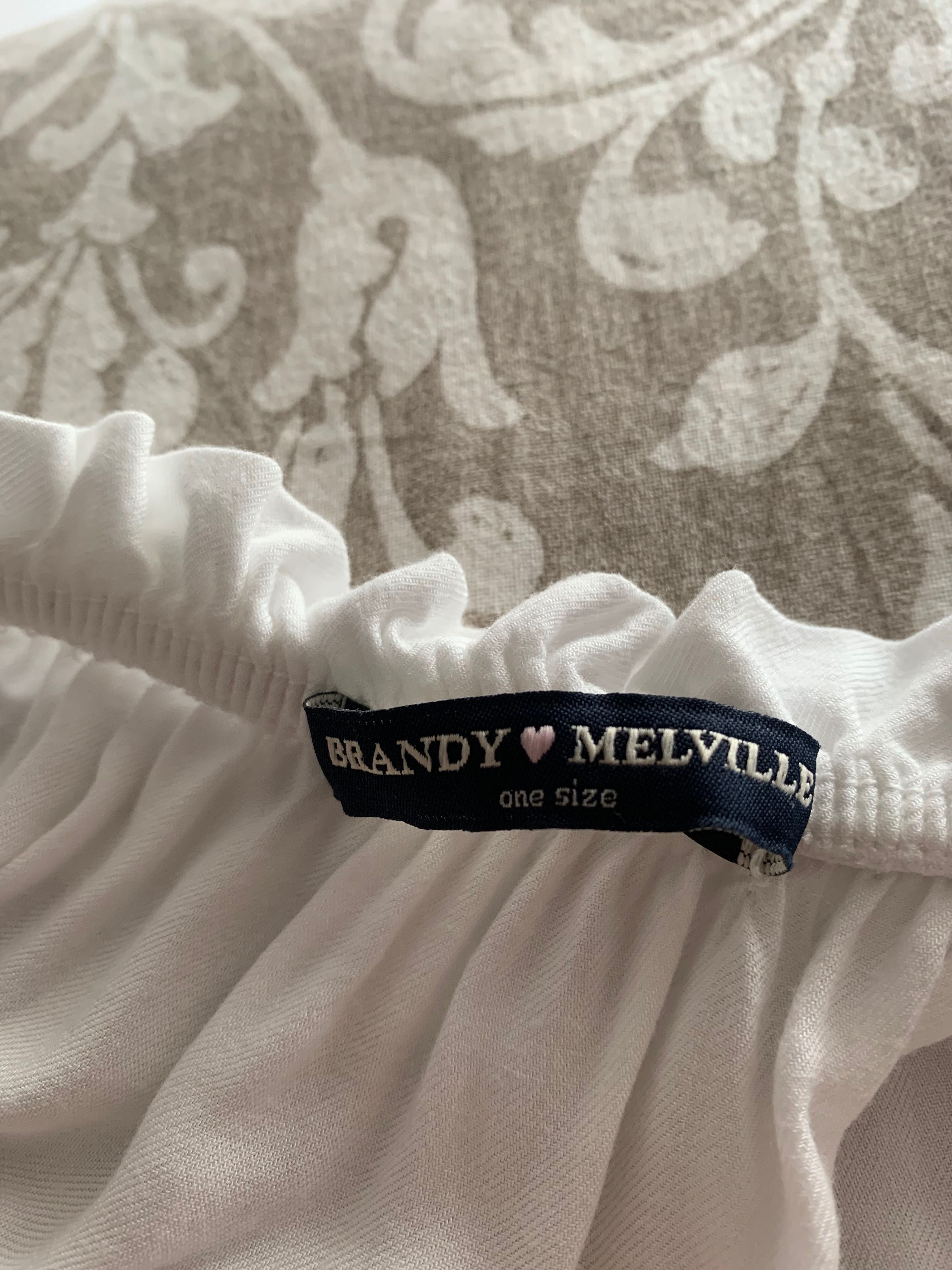Brandy Melville kombinezon z odkrytymi ramionami boho biały