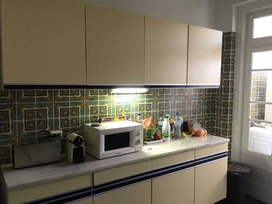 Quartos para arrendar - São Sebastião