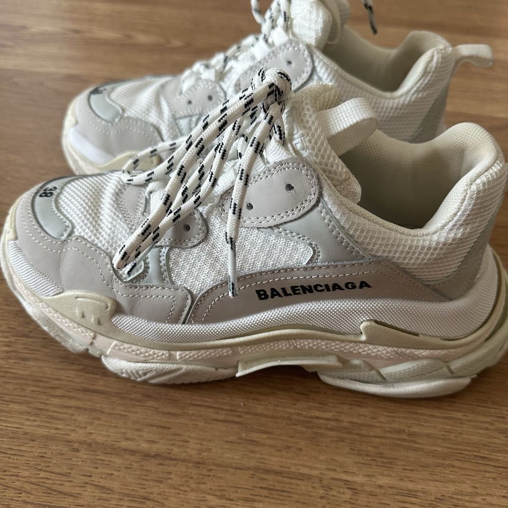 Sapatilhas tipo Balenciaga