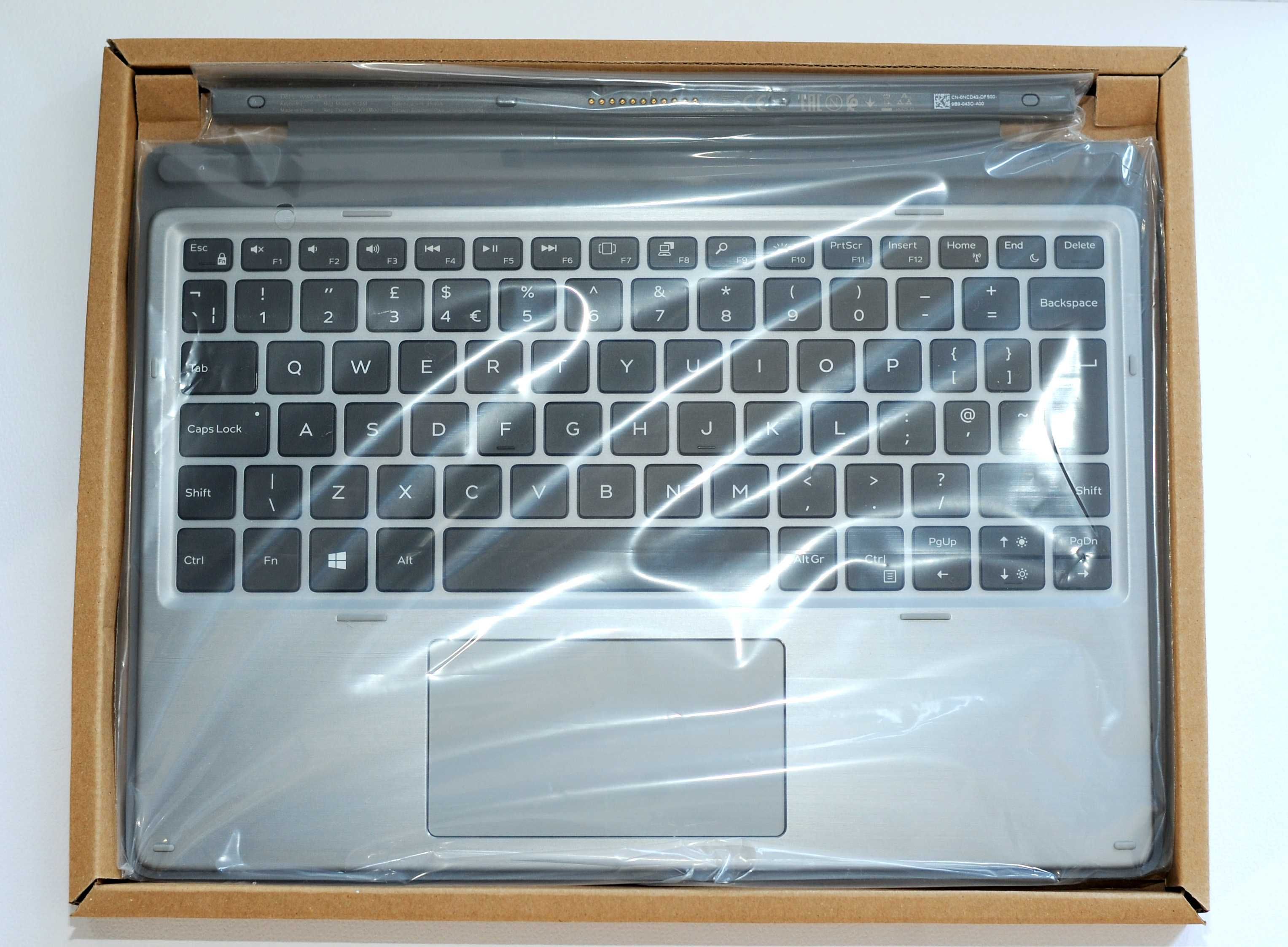 Nowa klawiatura magnetyczna - podróżna Dell Latitude K18M 7210/7200
