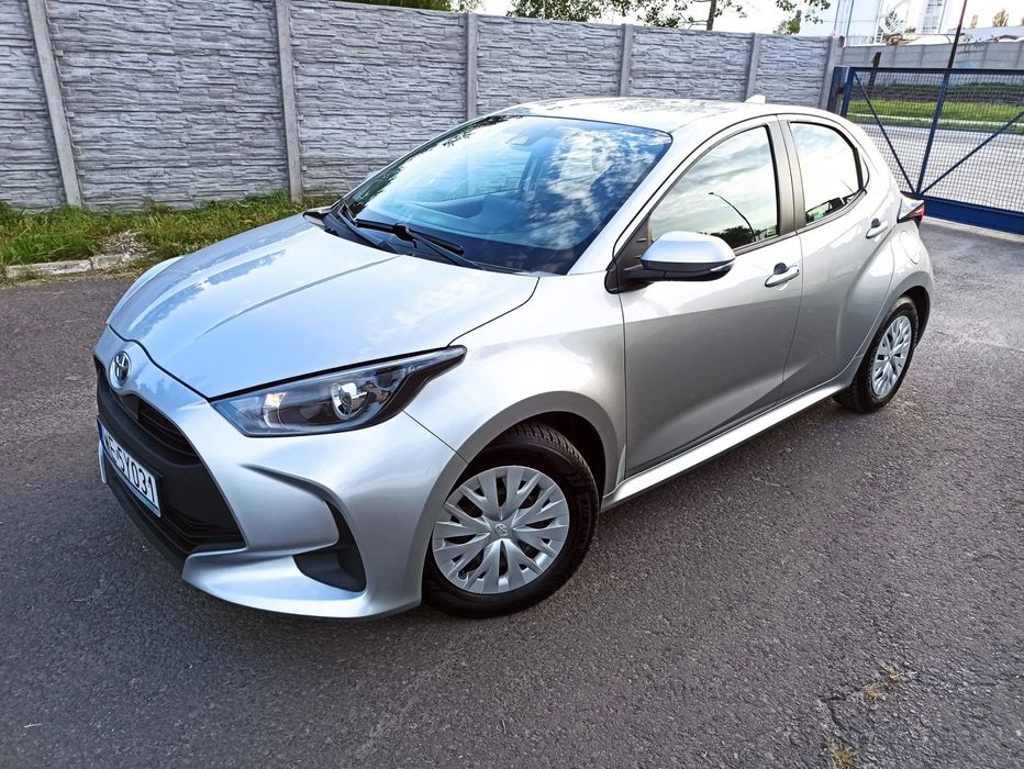 Toyota Yaris Hybryda 1.5 116KM Automat 2022 Krajowa Salon PL Jak Nowa Faktura VAT23