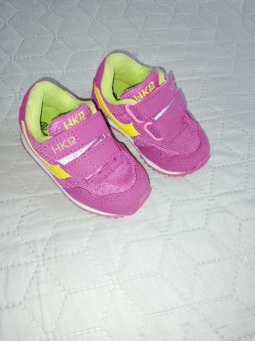 Adidaski niemowlęce wiosna lato rozm 20 +GRATIS