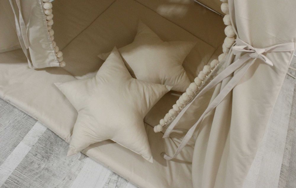 TIPI namiot wigwam beż, pomponiki