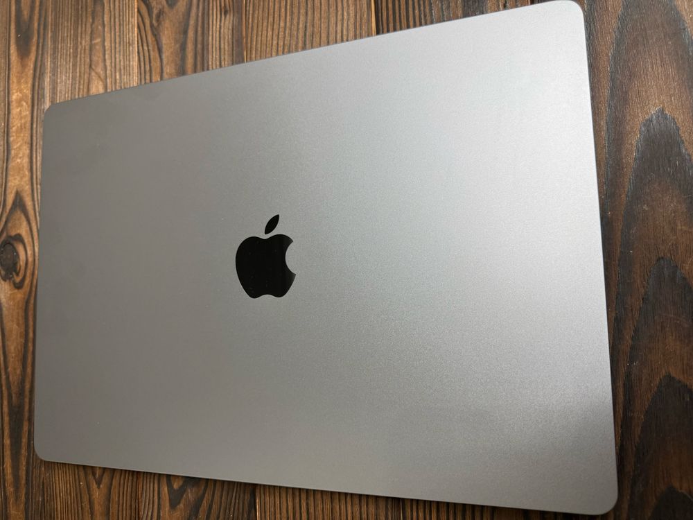 Macbook Air 15 2023 10 cores 8ram 512gb space MQKP3 MQKV3 Новый*920$