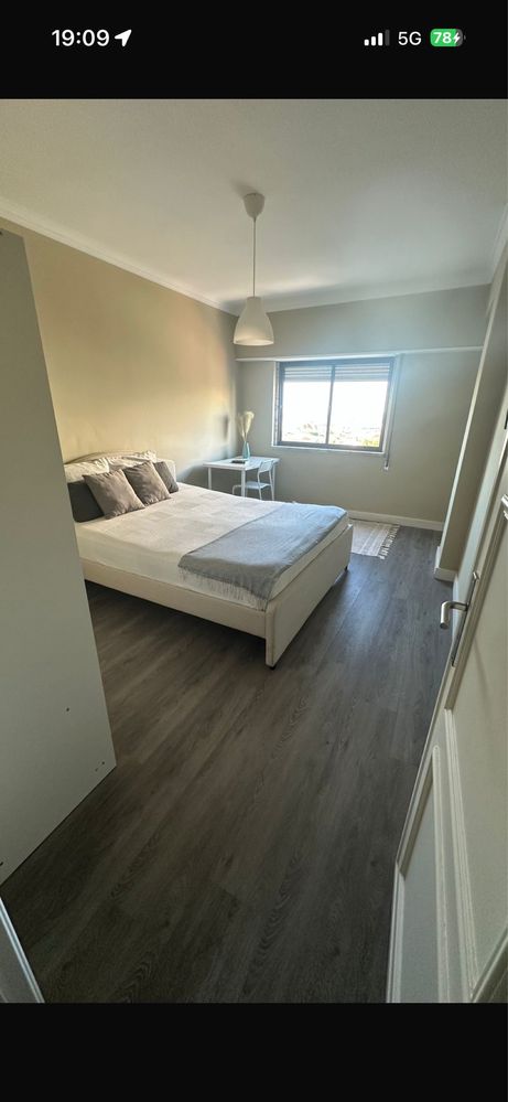 Quarto para arrendar em Queluz Massama  450 €