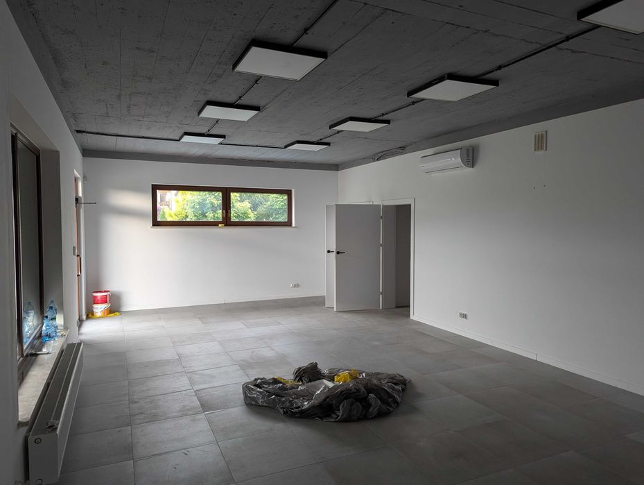 Lokal 65 m², parter, parking, Sybiraków od strony alei Piłsudskiego