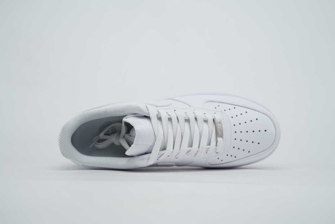 White\Powietrze*DamskieNikeAirForce1Low'07 / 40,5