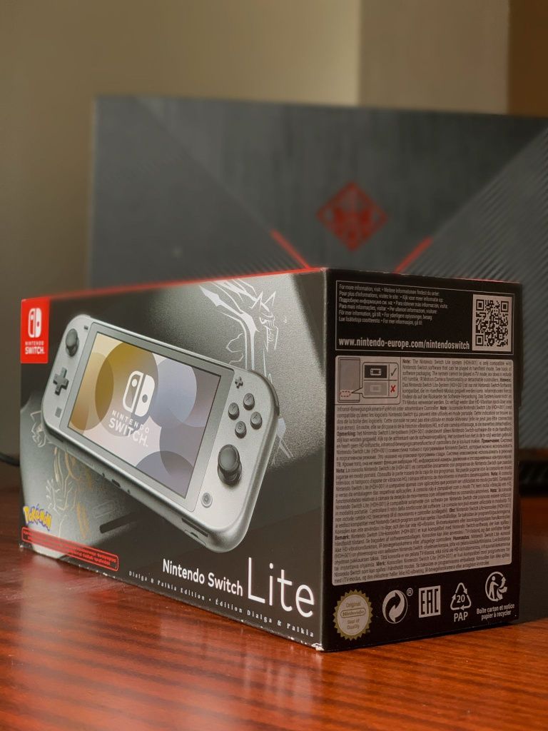 Nintendo Switch Lite (32 GB - Dialga & Palkia Edição)