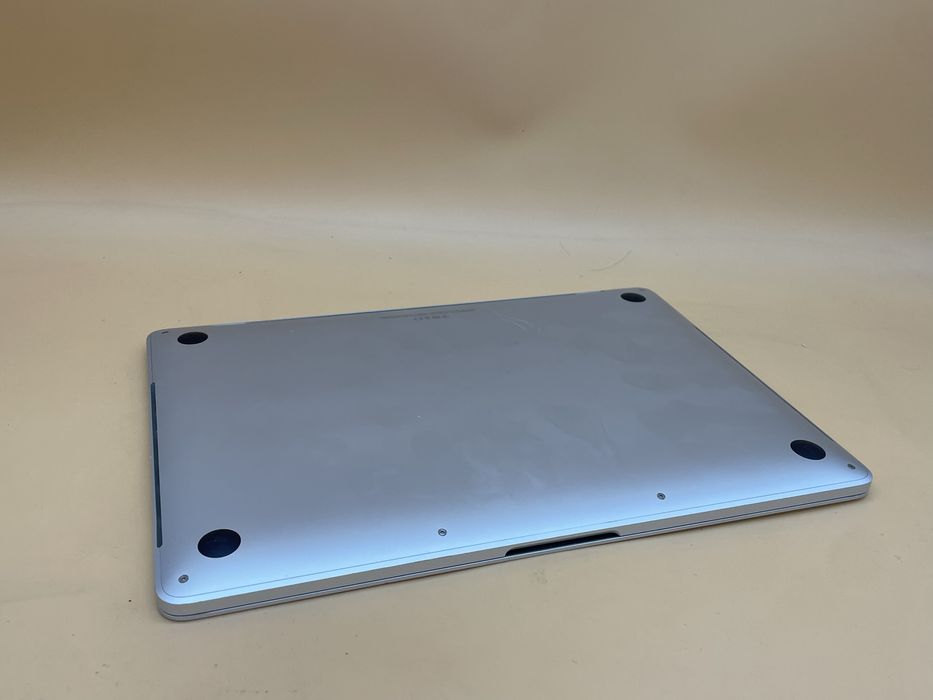 Macbook pro 2020 i5 512gb sdd 32b оперативки