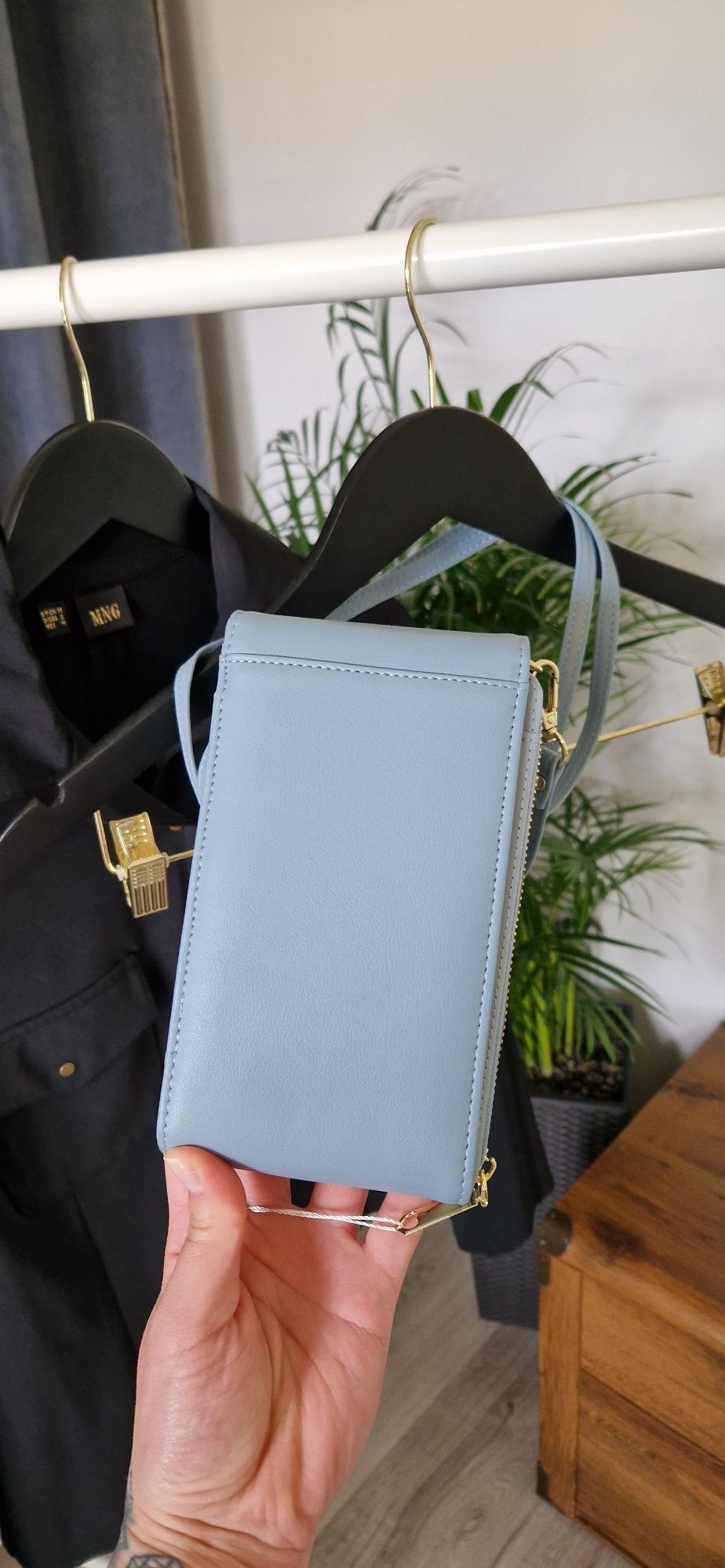 Mała niebieska torebka na telefon portfel kopertówka Versoli