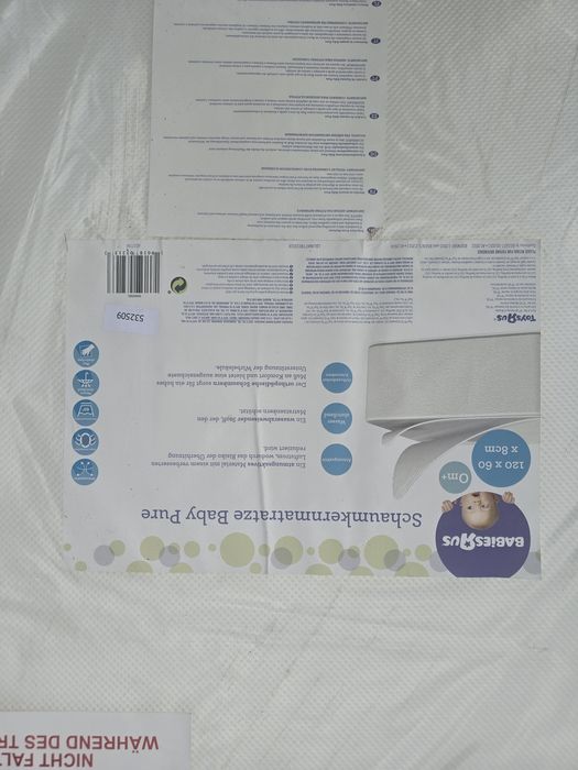 Матрац у дитяче ліжкчко із пінним ядром тобто основою з різноманітни