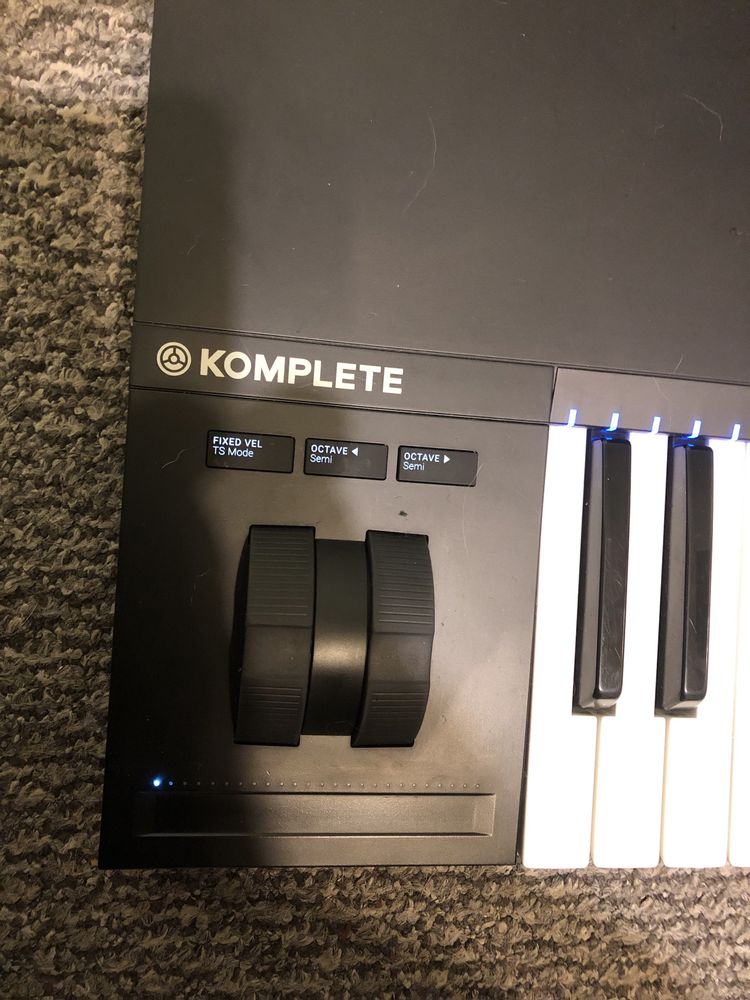 Klawiatura Native Instruments Komplete Kontrol S61 MK2