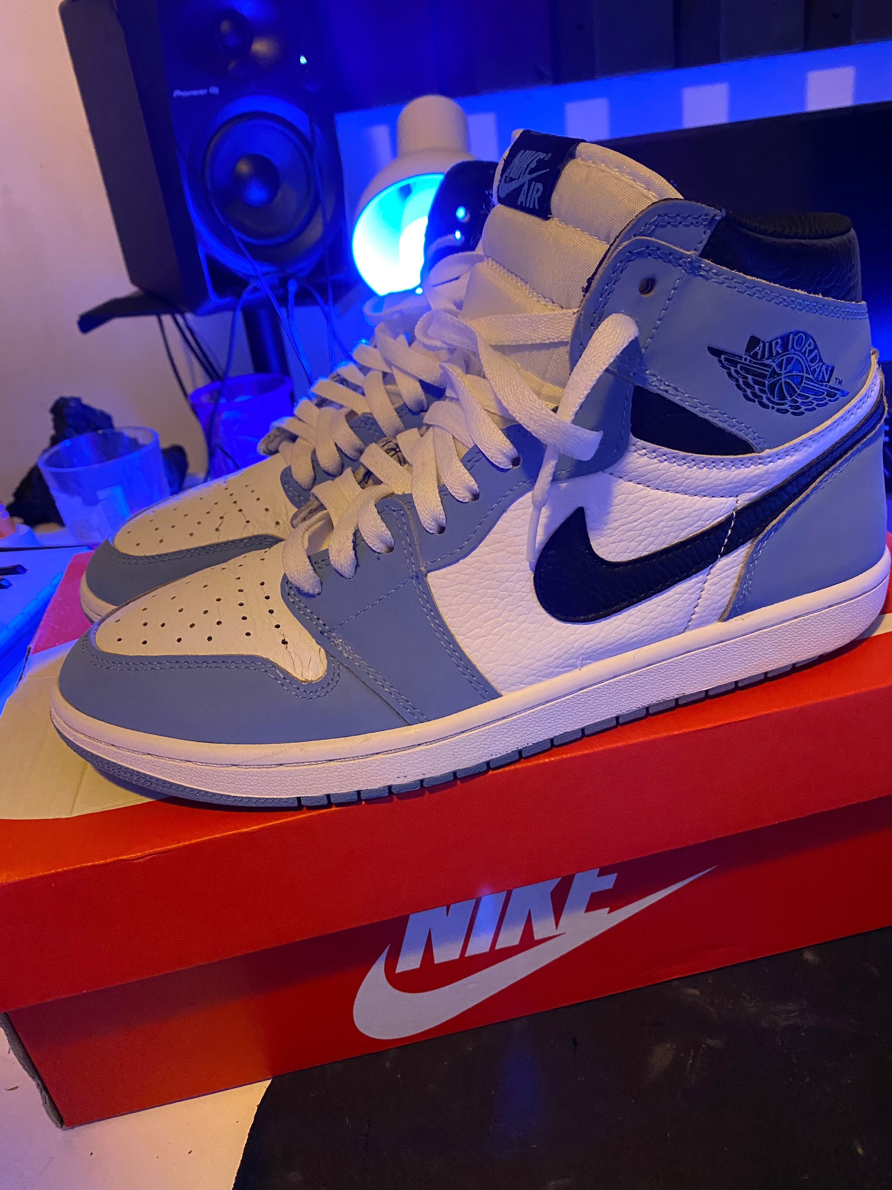 Jordan 1 retro high white university blue black