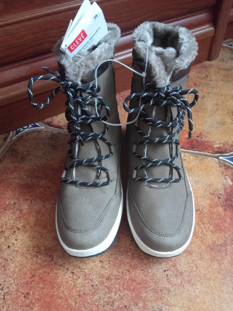 Nowe buty śniegowce damskie rozmiar 39