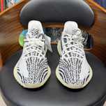 Buty męskie adidasYeezy Boost 350V2 Zebra nowy  R.39