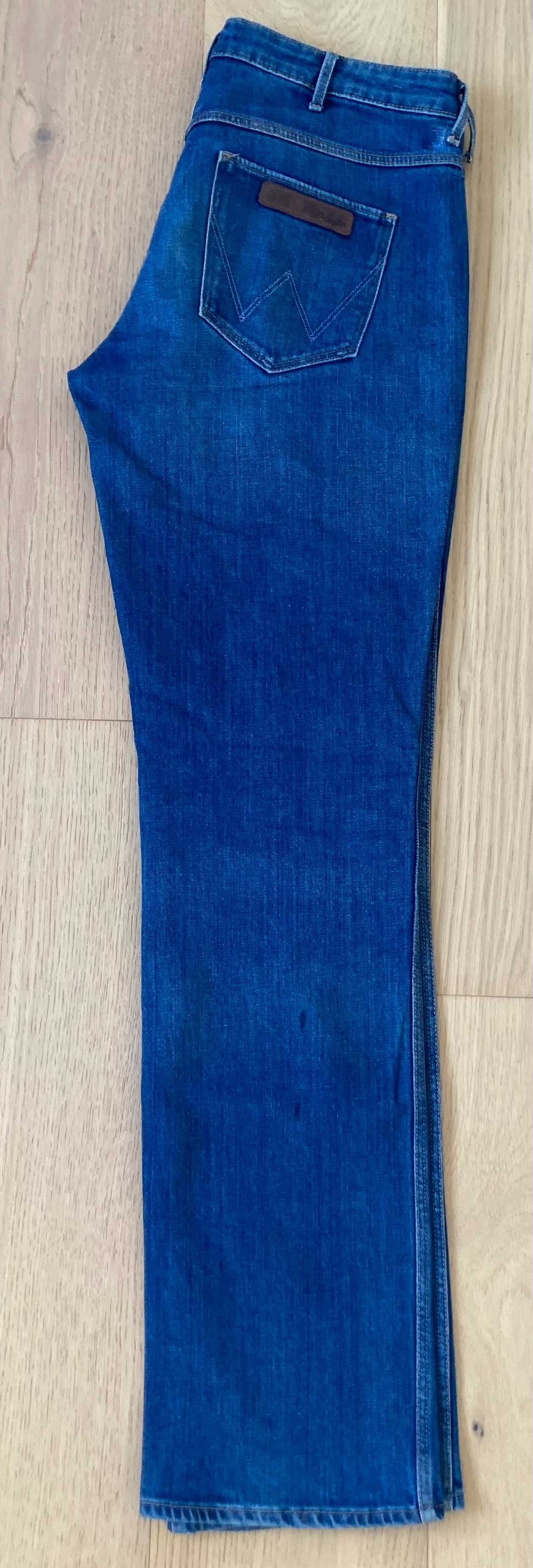 Spodnie jeansowe niebieskie W30 L34 Wrangler Sara