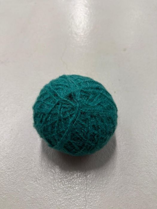 Zielona włóczka jeden motek