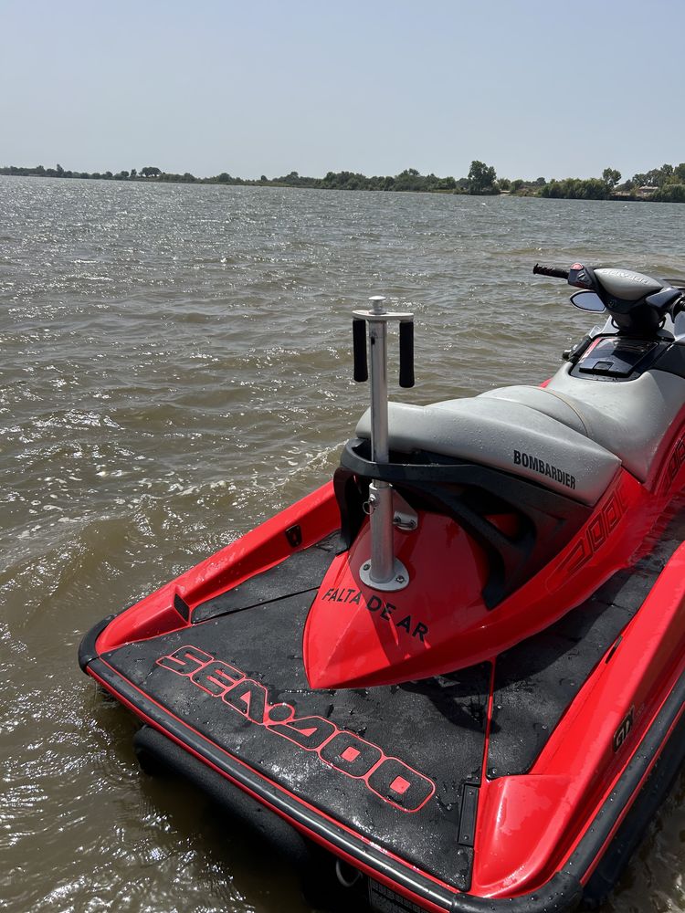 Vendo por falta de uso Seadoo gtx155 com reboque parada ha 2 anos