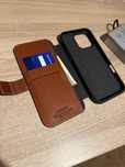 Nomad Modern Leather Folio MagSafe iPhone 16 Pro Max