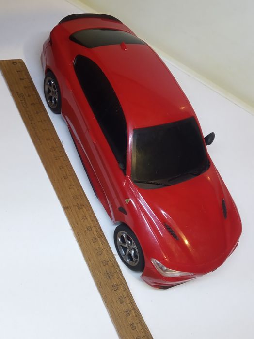 1:18 Alfa Romeo Giulia д/у машинка