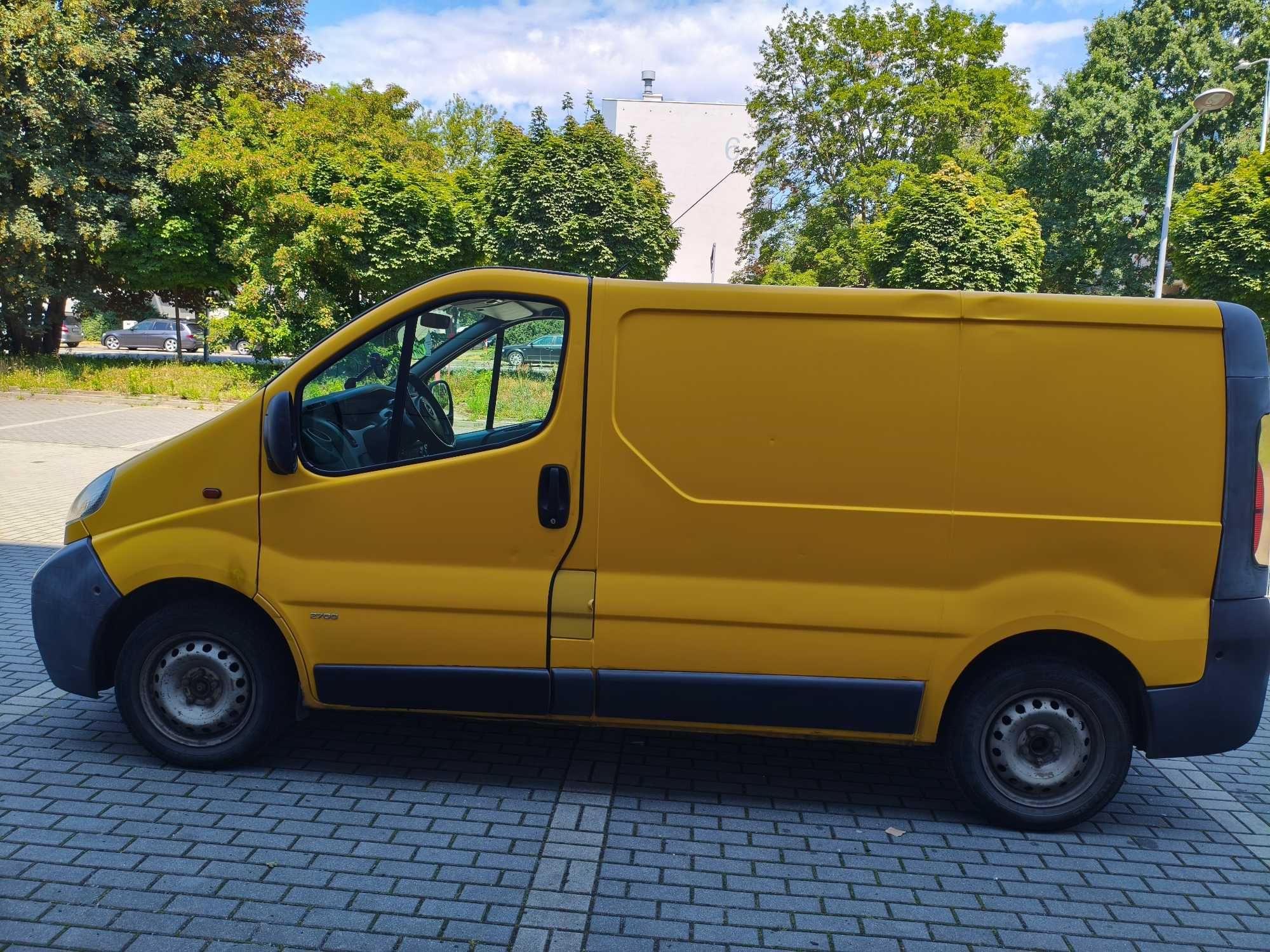 Sprzedam Opla Vivaro  1,9 diesel furgon 2004r