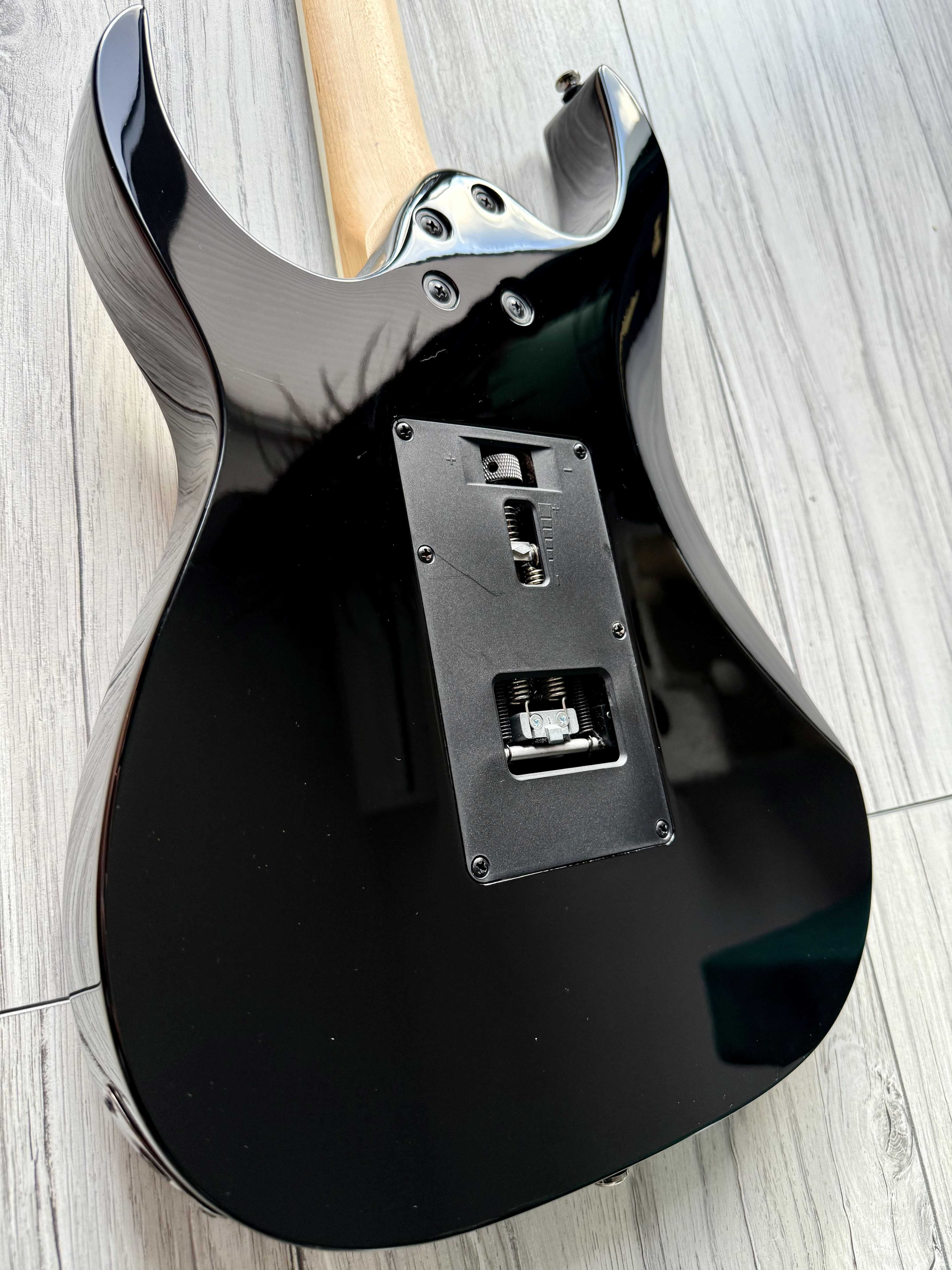 Ibanez RG350EXZ – świetny stan, doskonałe progi, klasyczny RG!
