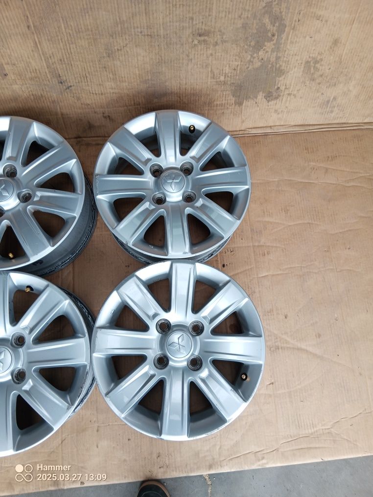 Felgi aluminiowe Mitsubishi Colt 6j r15 et46 śruby 4x114.3