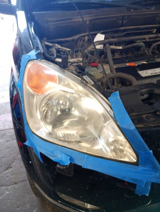 Polerowanie reflektorów samochodowych