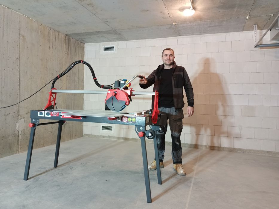 Montaż łazienek. Remonty i wykończenia.