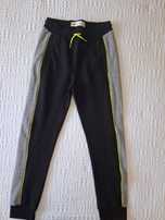 Calças jogger Levis tam.10