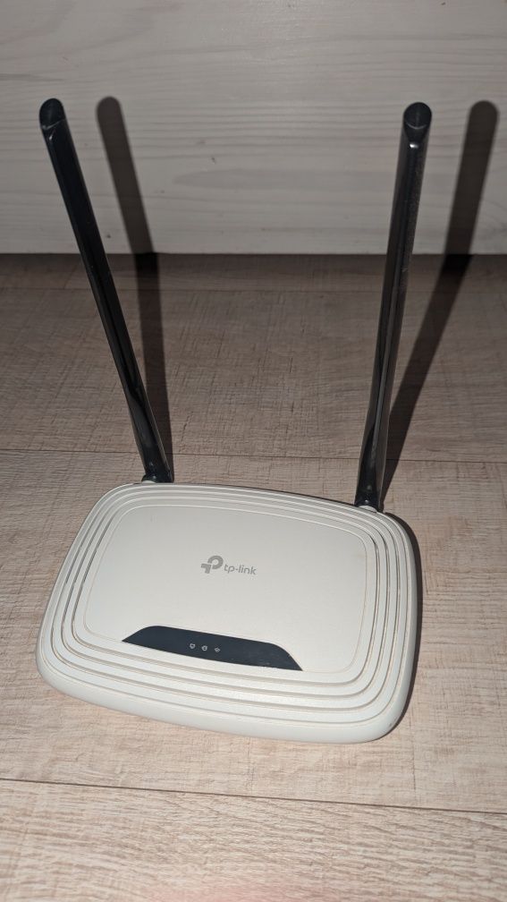 Маршрутизатор роутер TP-LINK TL-WR841N