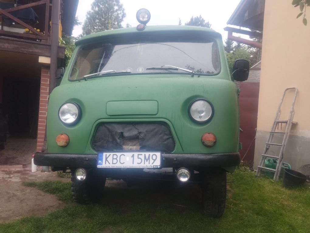 uaz 3741 buchanka z gazem 8 miejsc