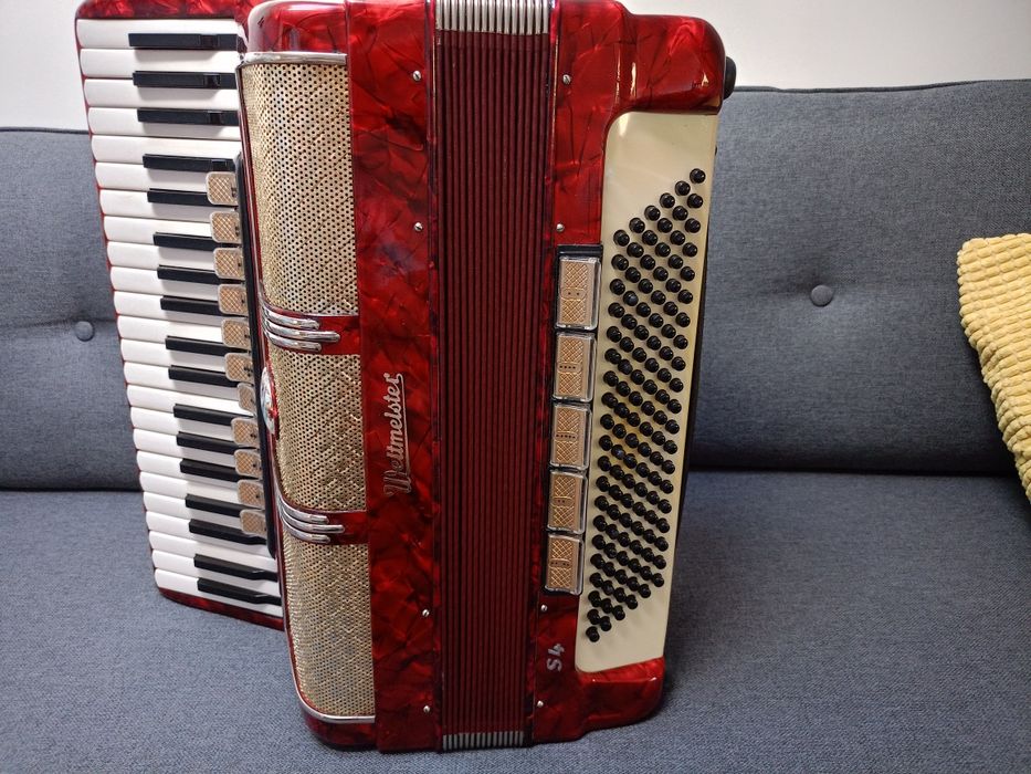 Akordeon koncertowy Weltmeister model S4 Casotto. Okazja!