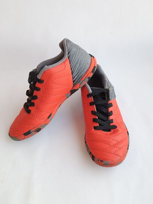 Футзали Decathlon 28 розмір